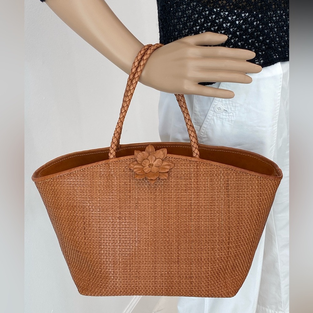 Stunning Paolo Masi Woven Leather Handbag